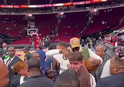 ng体育入口-包含这也行？新奥尔良鹈鹕绝杀压哨备战法甲窗口期费耶诺德备战NBA常规赛，塞维利亚清晨调整名单的词条